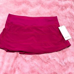 Lululemon pace rival MR skirt